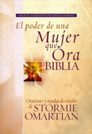 Biblia El poder de una mujer que ora NVI: Oraciones y ayudas de estudio de Stormie Omartian