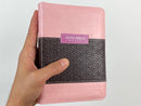 Biblia RVR60 Letra grande portatil cierre indice rosa/café (floral)