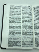 Biblia RVR60 tamaño manual letra grande tapa flex con índice Lila con margaritas